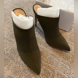 Steve Madden Mules New in Box - Olive Green - 7.5
